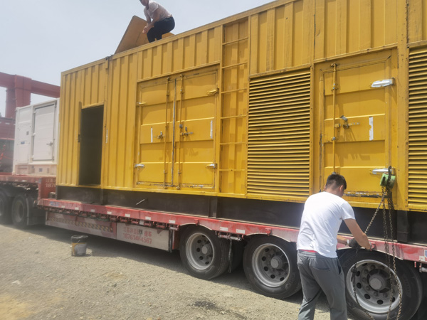 阿坝除了负载情况和发动机维护，还有哪些因素会影响 200kw 柴油发电机的油耗？