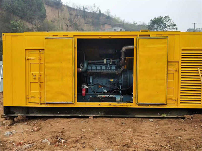 阿坝发电机租赁冷却液的沸点降低到多少时需要更换