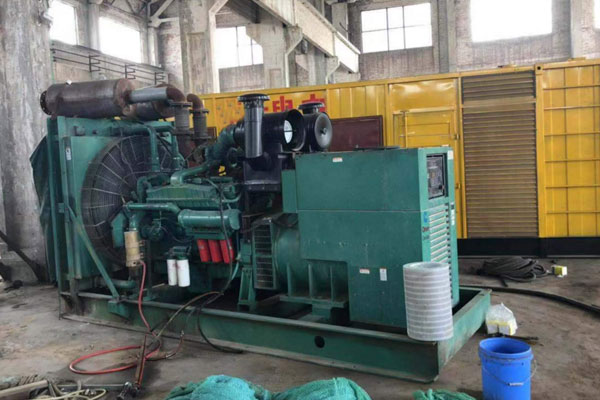 阿坝发电机组的空气滤清器应该如何保养？