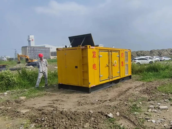 阿坝200KW柴油发电机机组每小时的油耗量受哪些因素影响？